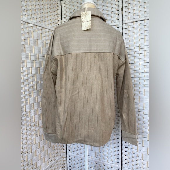 NWT Hem & Thread Chevron Pin Stripe Zip Up Short Jacket Top Multiple Pockets - Picture 12 of 14